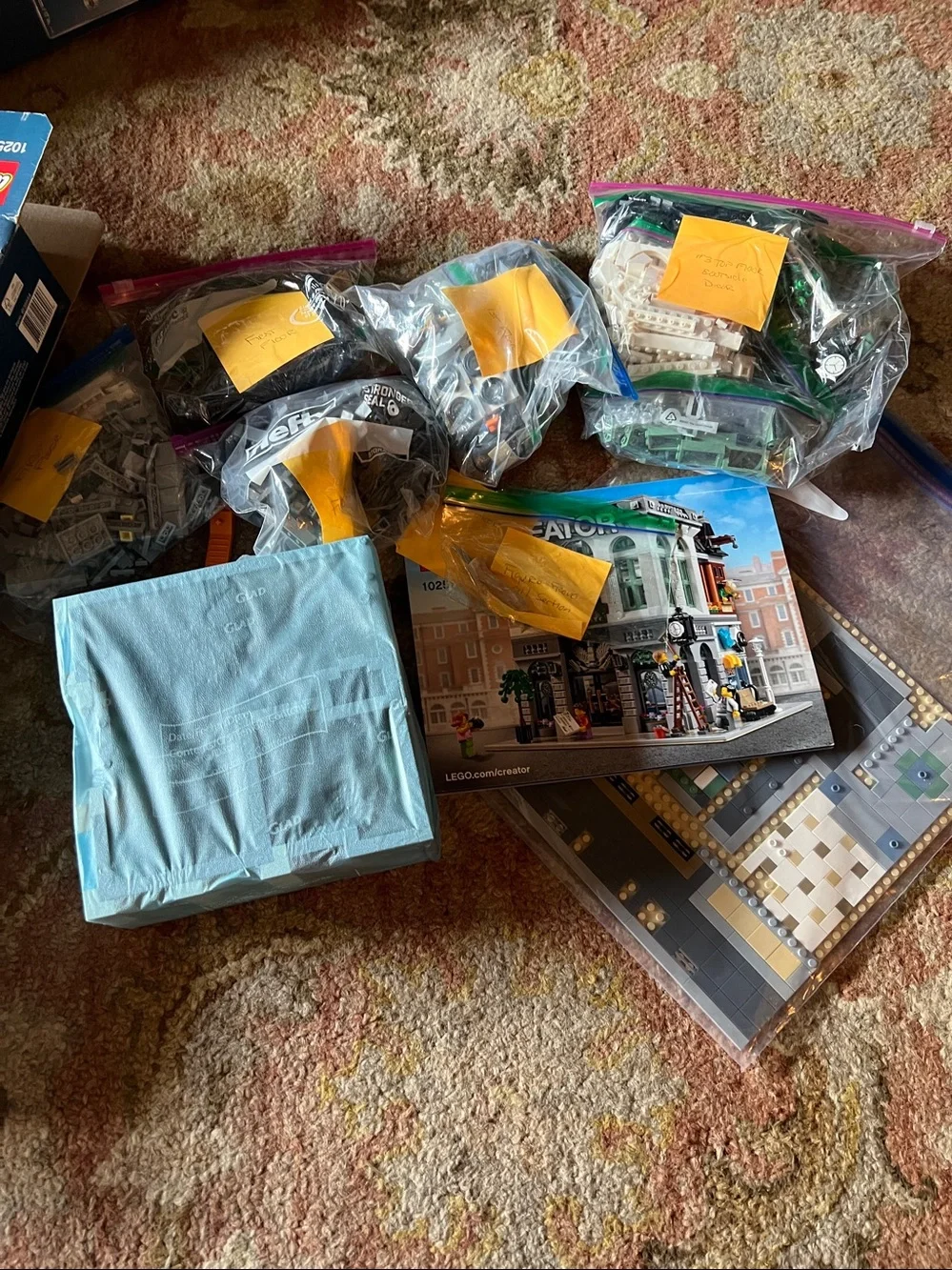 Lego Creator Expert Brick Bank 10251 Construction Set